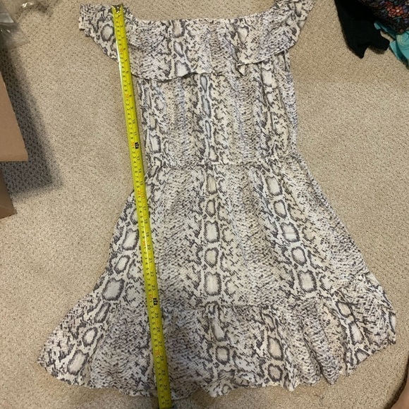 Blue Islnd Cheetah Leopard Animal Print Off the Shoulder Dress Size M - Picture 10 of 11